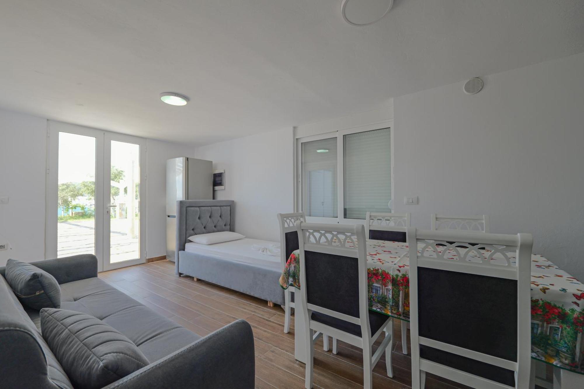 Koloseo Rezidence Apartment Sarande